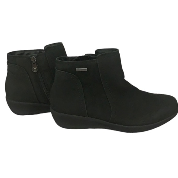 - NWOB Avalon Black Fairlee Leather Waterproof Fleece-lined Ankle Boot - Picture 2 of 7
